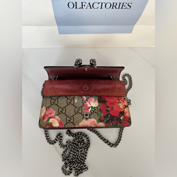 Gucci GG Supreme Monogram Blooms Super Mini Dionysus Shoulder Bag - Picture 8 of 9
